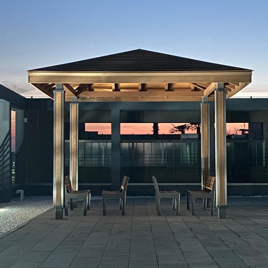 Bridge Residence Hotel Сеогвипо Екстериор снимка