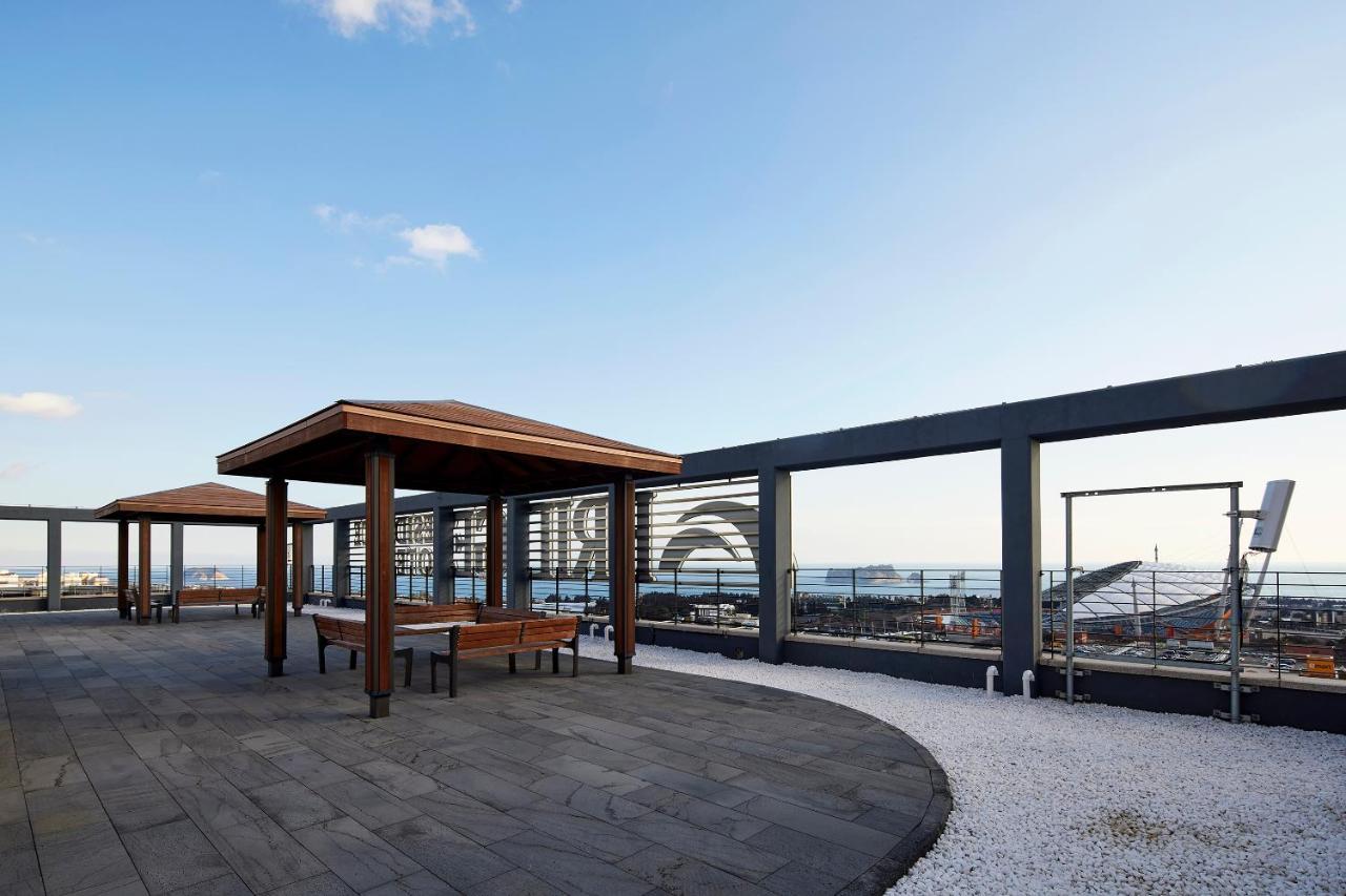 Bridge Residence Hotel Сеогвипо Екстериор снимка