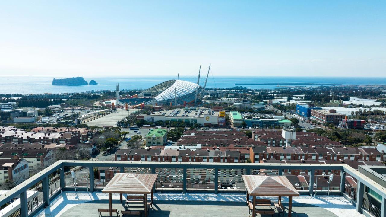 Bridge Residence Hotel Сеогвипо Екстериор снимка